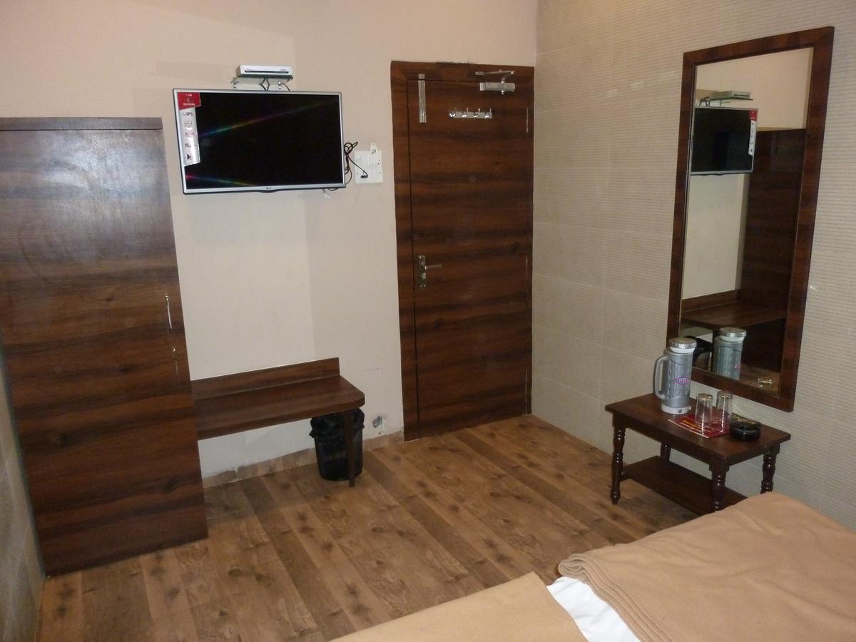 Hotel Regal Palace Mumbai Kültér fotó