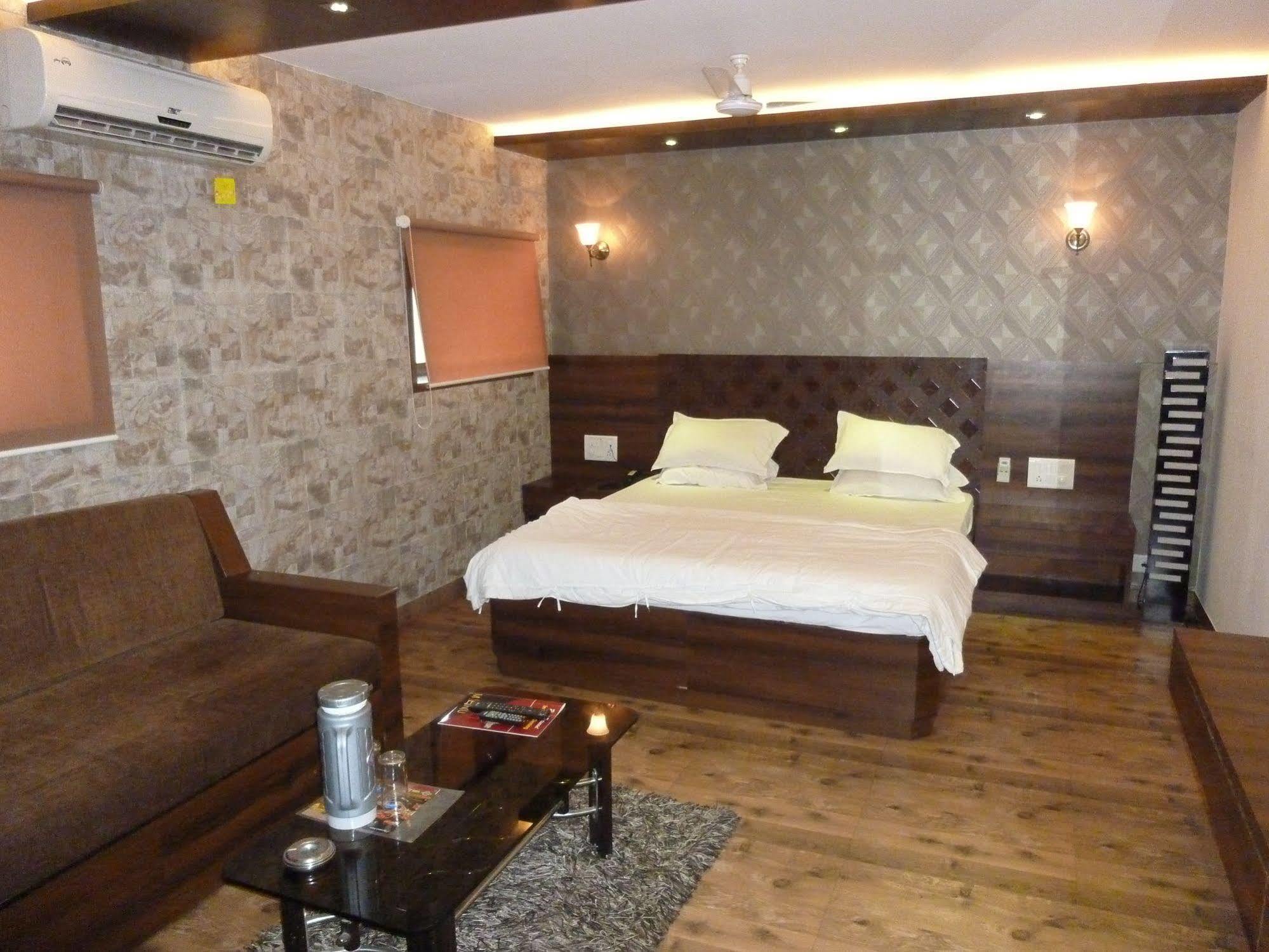 Hotel Regal Palace Mumbai Kültér fotó